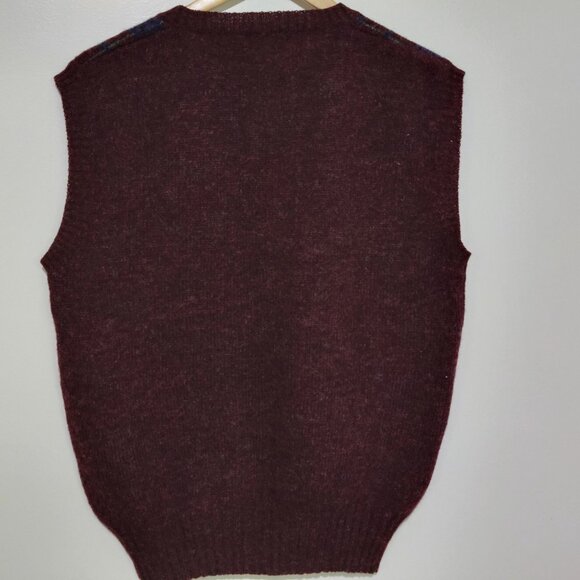 Vintage Lazarus Men's Wool Burgundy Fair Isle V-Neck Pullover Vest Size Medium - Picture 5 of 7